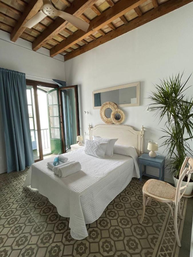 Dona Lola Rooms Конил-де-ла-Фронтера Екстериор снимка